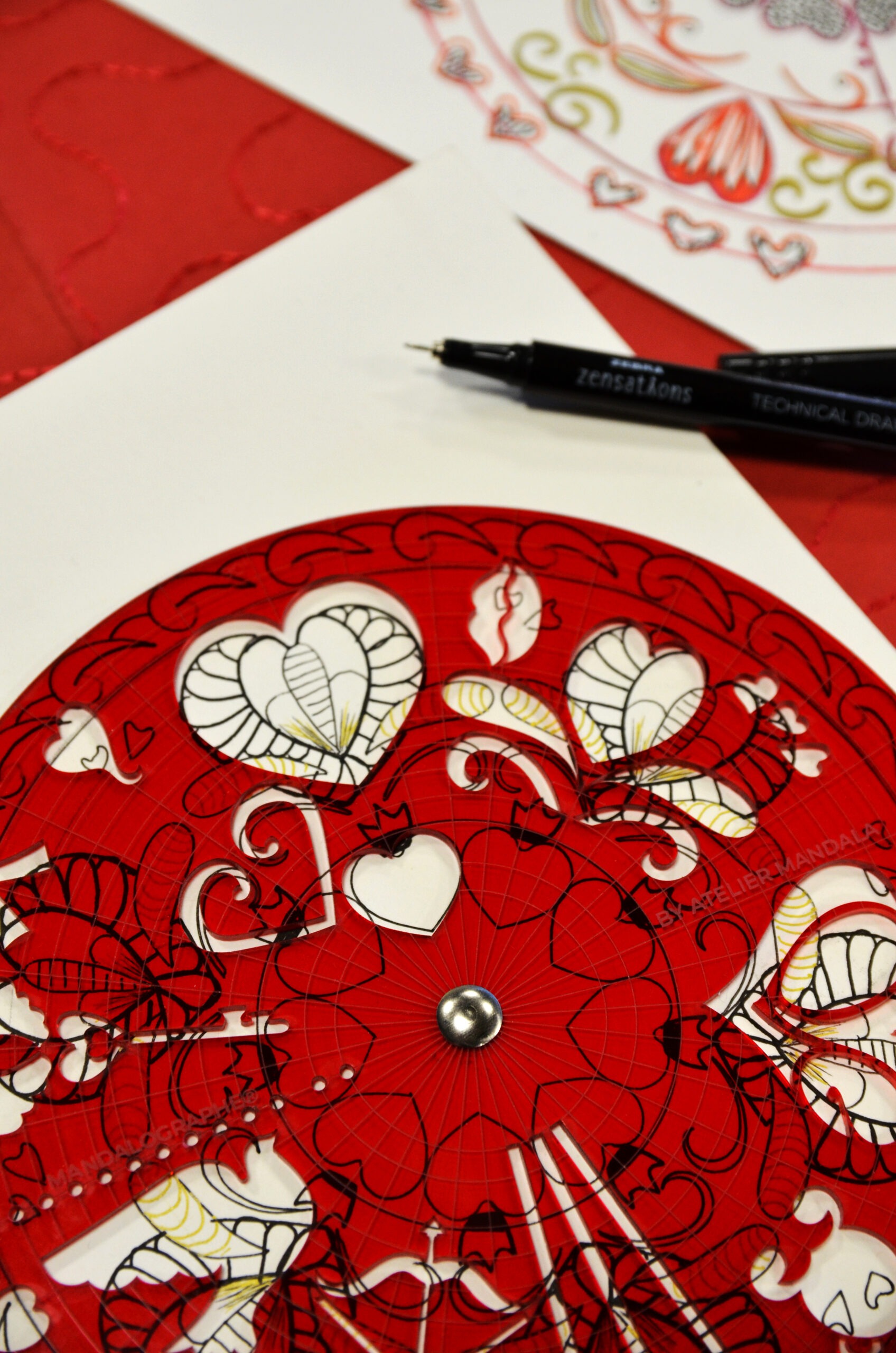 Mandalographe® Amour | Outil pour créer des mandalas facilement – Image 2